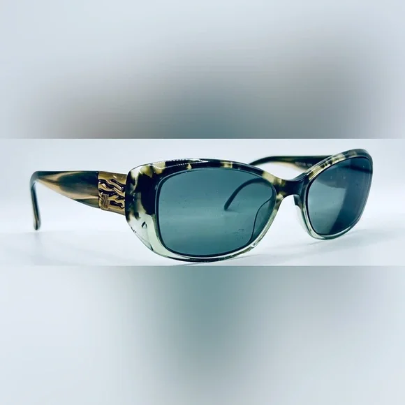 Vera Wang Gray Oval Sunglasses Vera Wang Hebe Sunglasses | FREE Shipping - Go-Optic.com main image 3